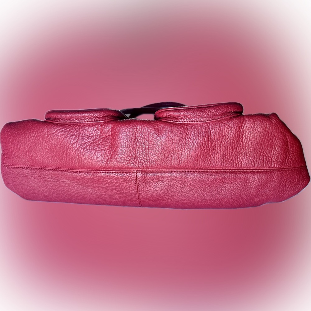 Genuine Italian Red Leather Shoulder Bag with Gold Hardware - Picture 4 of 8